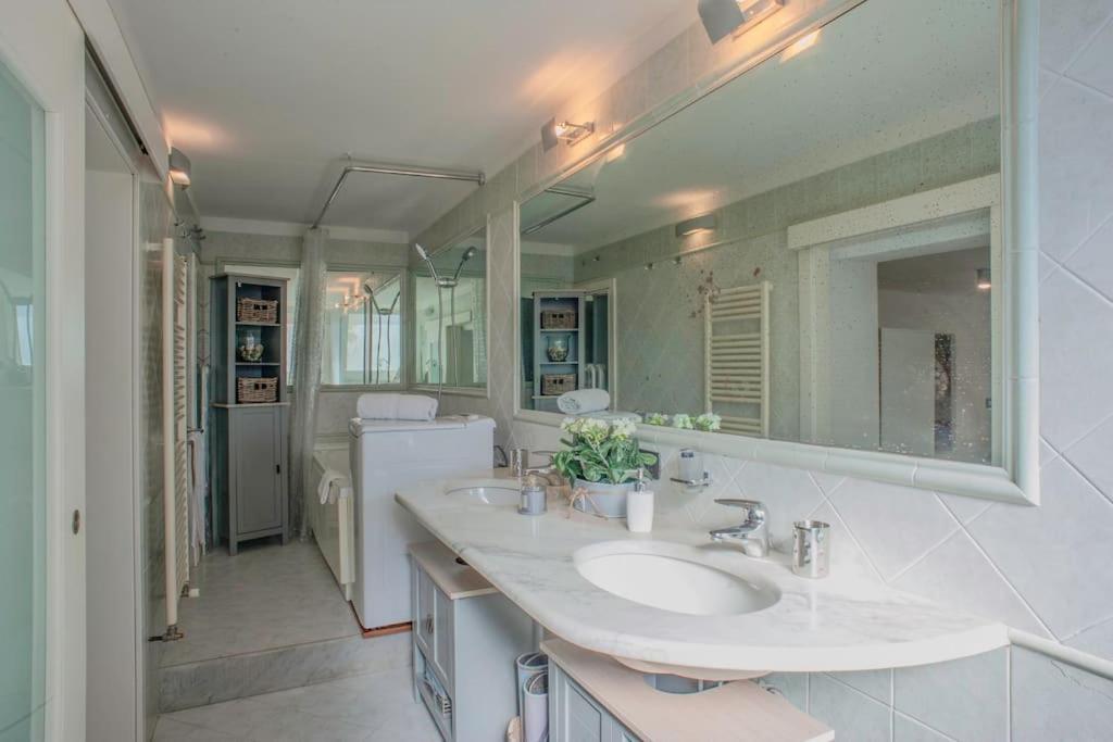 Casa Ale 5 Terre Guest House Con Giardino ラ・スペツィア エクステリア 写真